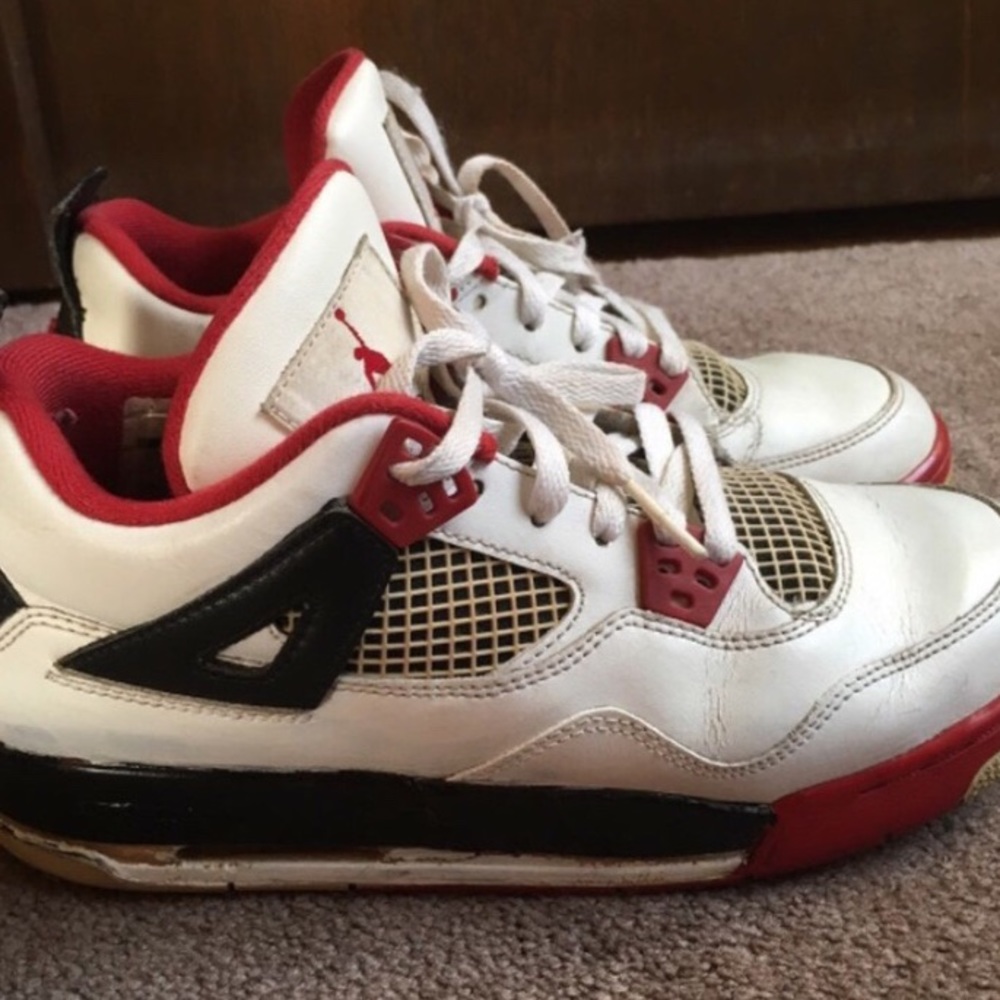 Jordan 4 Fire Red